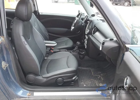 2010 Mini Cooper из США, поврежденный, VIN WMWMF3C51ATZ22976